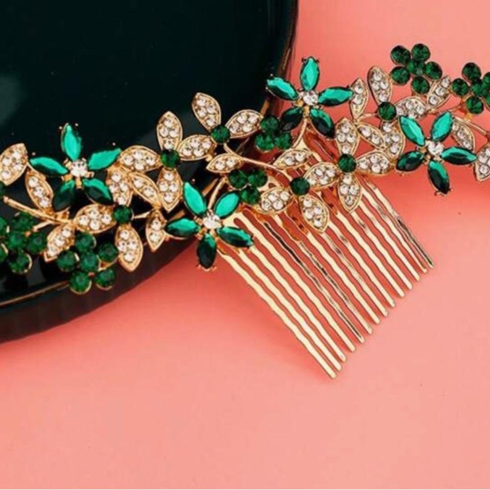 Elegant Green and Gold Hair Comb